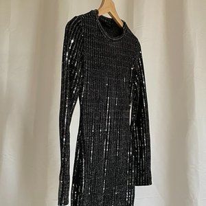 Black w/ Silver Metallic long sleeve stretch Dress
